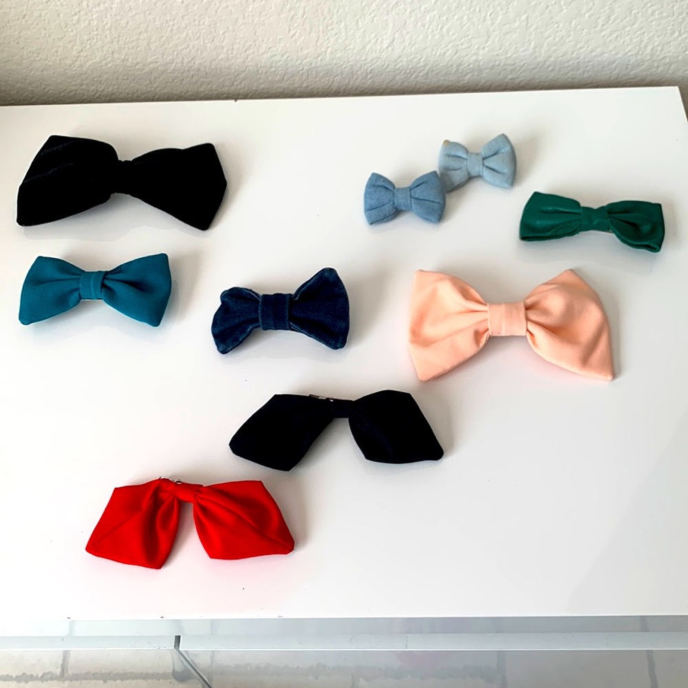 Lot of 9 Bows